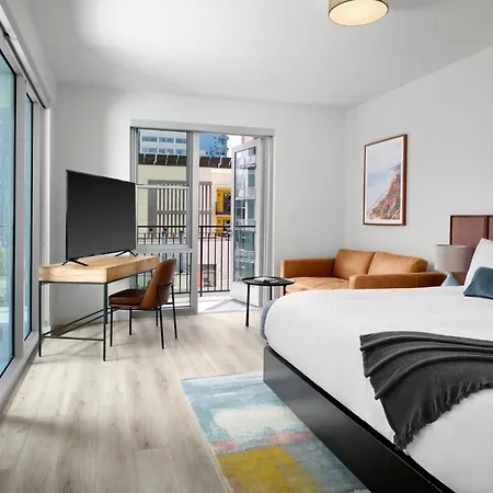Sentral Gaslamp Quarter Hotel
